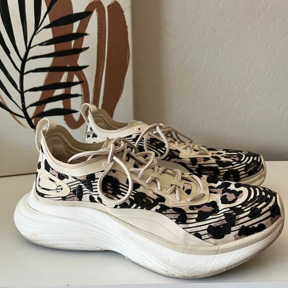 APL Streamline Leopard Animal Print Lace Up Athletic Running Sneakers Size 7.5 - Picture 4 of 12